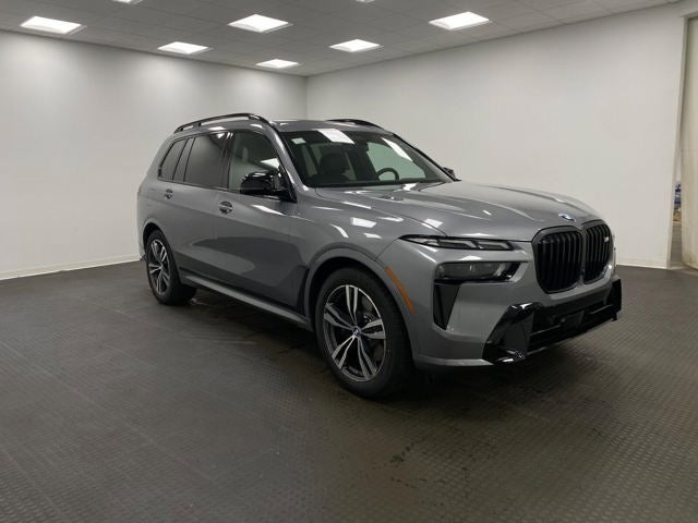 2027 BMW X7 M60i Sports Activity Vehicle in Other — front three-quarter view